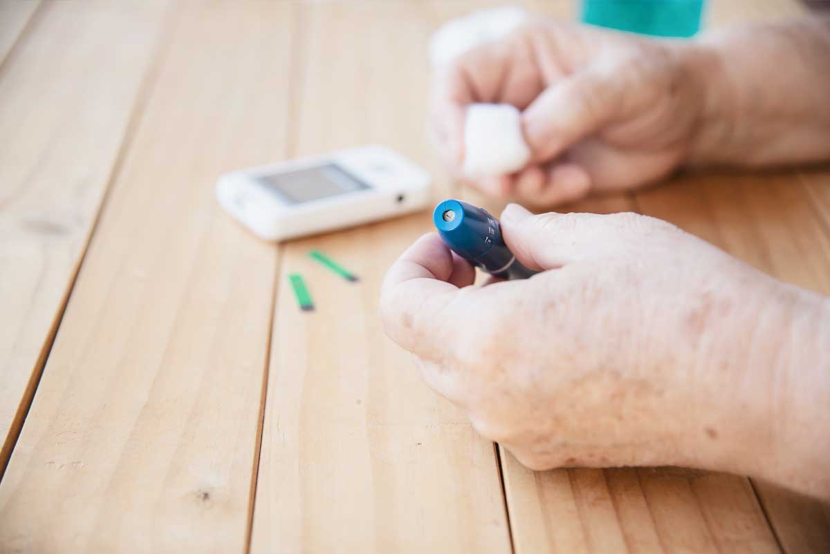 L'utilisation du glucomètre pour mesurer le taux de glycémie